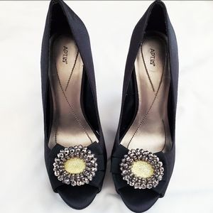 PRICE FIRM Apt 9 Black Rhinestone Heels Size 7